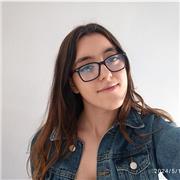 Alumna de bachillerato que da clases a nivel de la ESO
